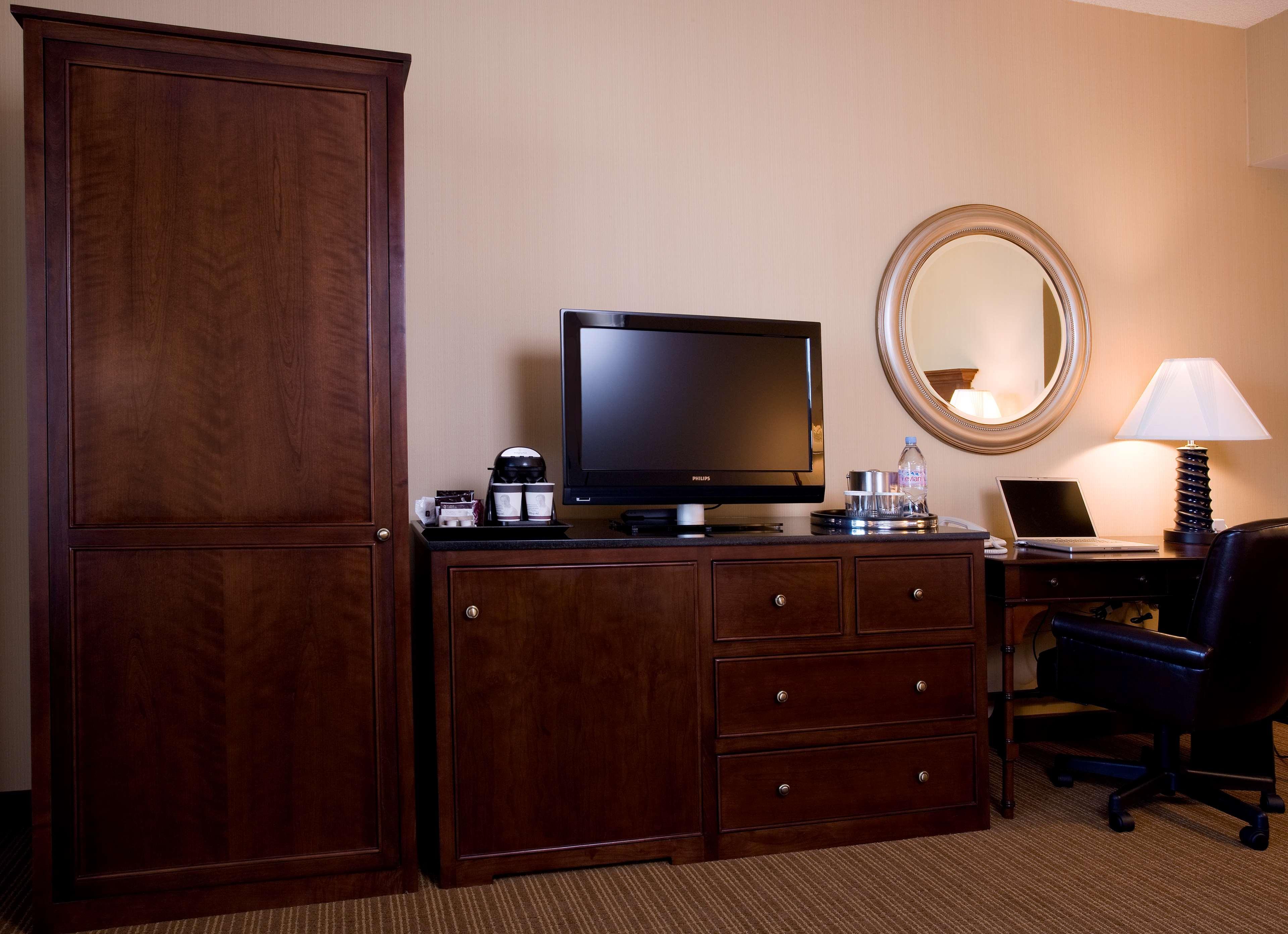 Doubletree By Hilton Chicago O'Hare Airport-Rosemont Hotel Bagian luar foto