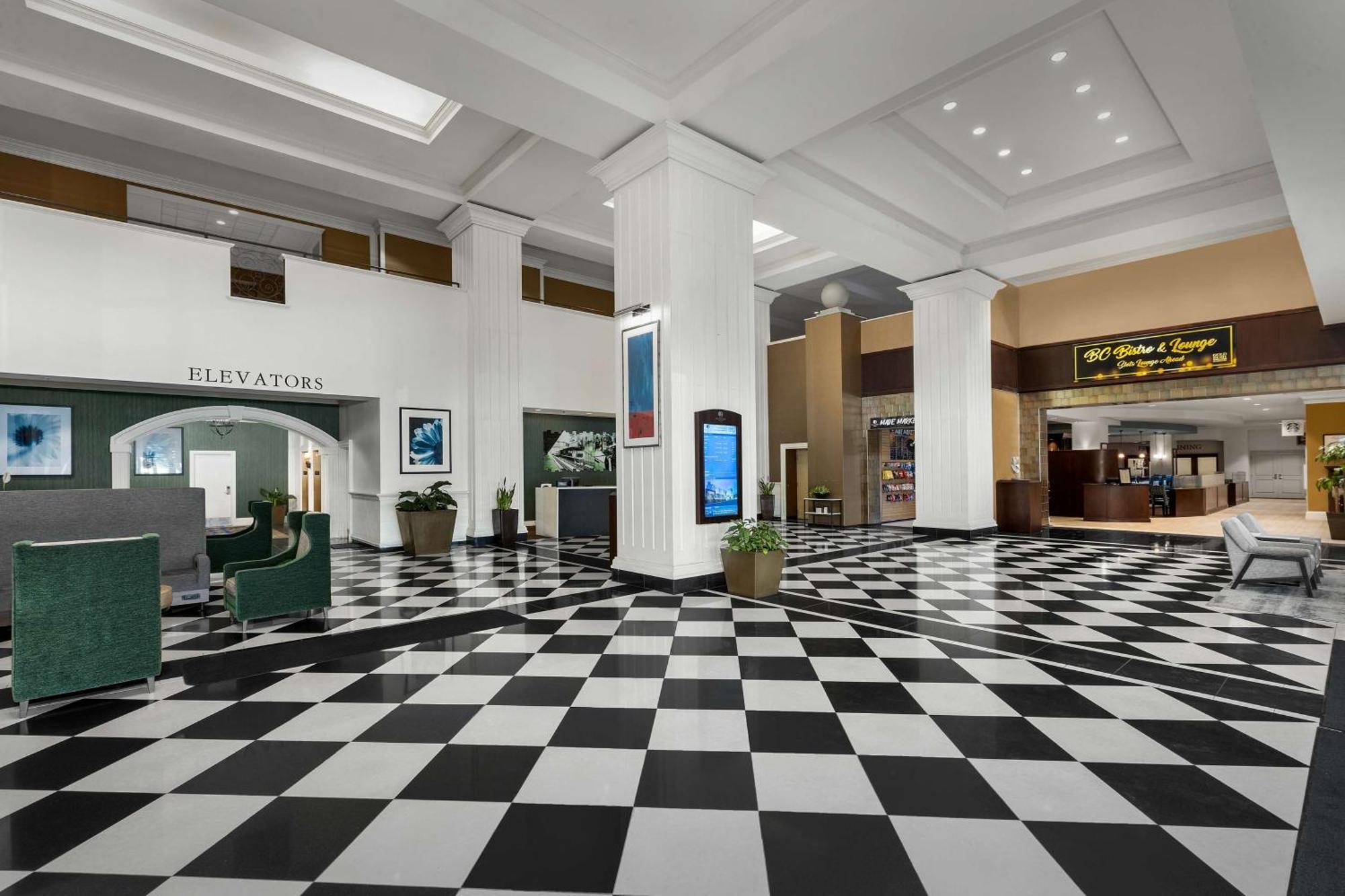 Doubletree By Hilton Chicago O'Hare Airport-Rosemont Hotel Bagian luar foto