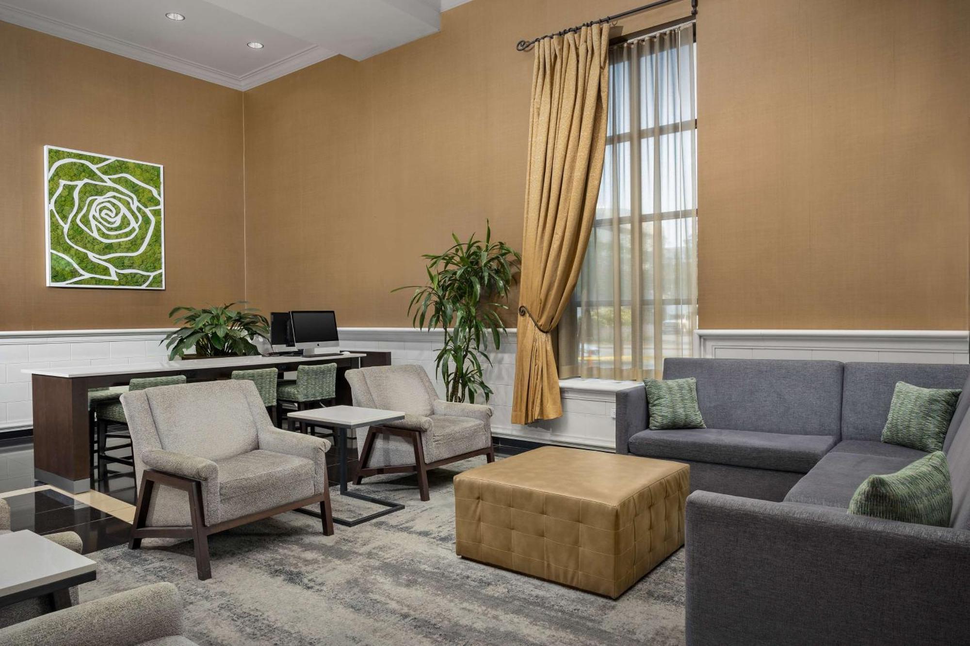 Doubletree By Hilton Chicago O'Hare Airport-Rosemont Hotel Bagian luar foto